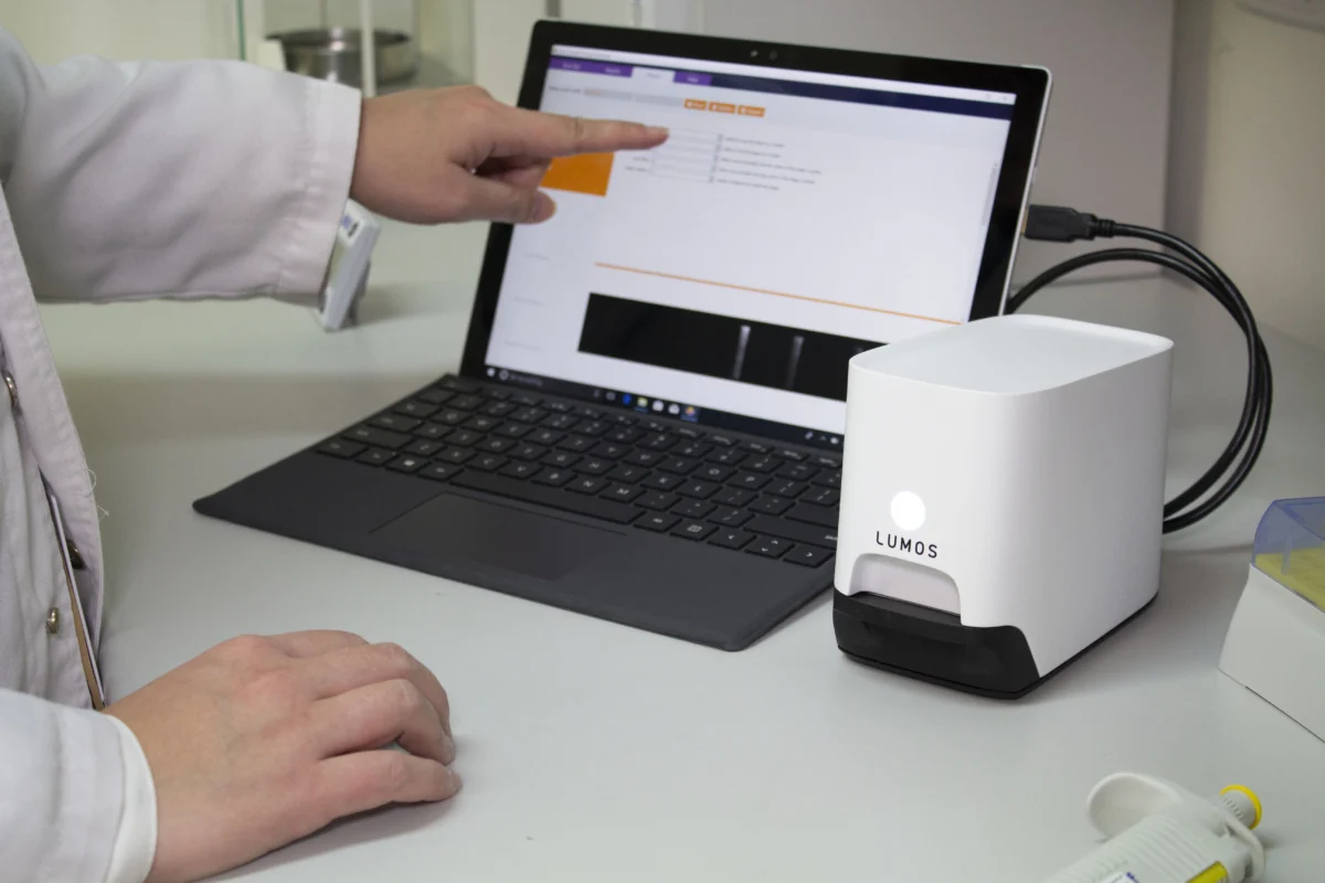 Leelu Fluorescent Lateral Flow Reader - Attogene